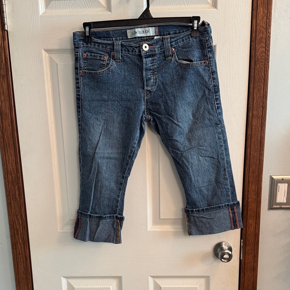 Levi's Blue Cropped‎ Jeans